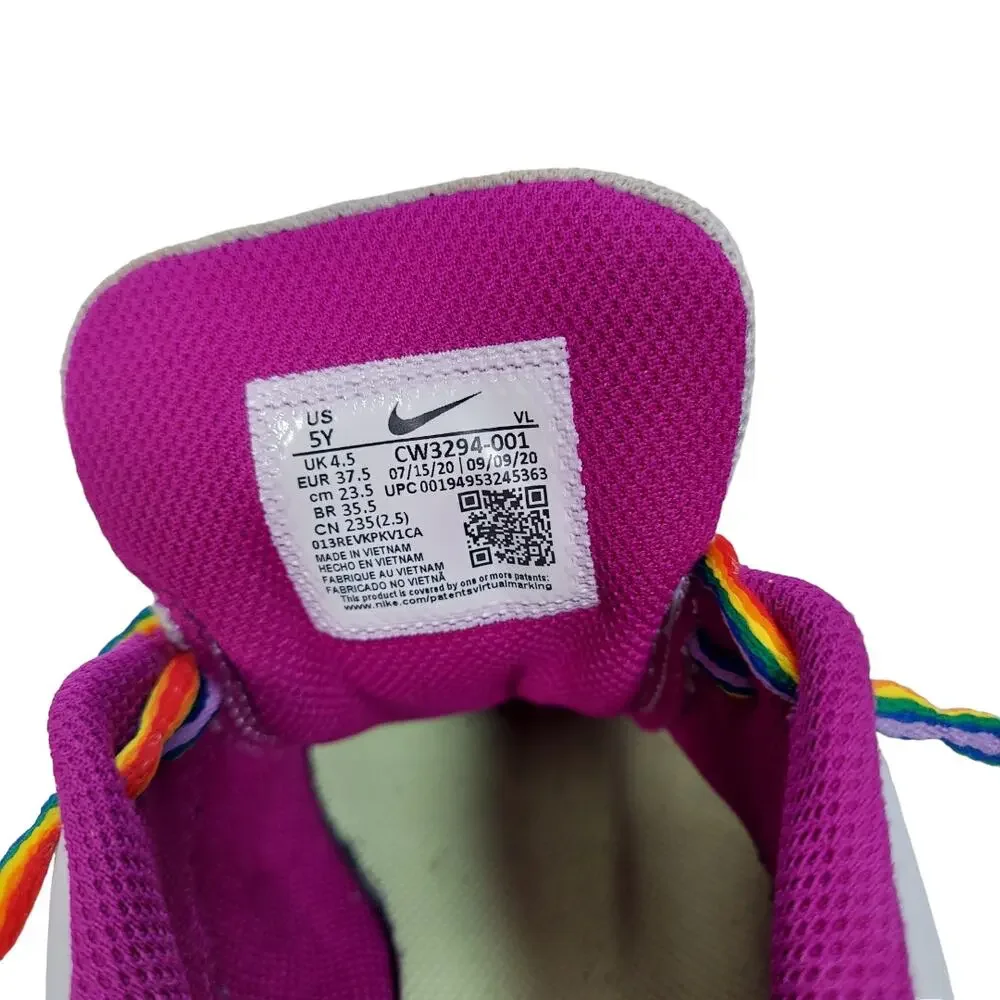 NIKE Shoes Star Runner Rainbow Laces Holographic CW3294-001 Size 5 Y or 7 Women